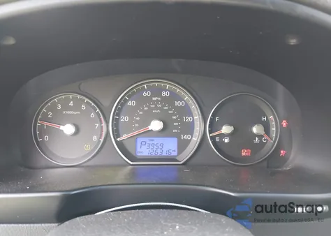 2010 Hyundai Santa Fe Gls z USA, uszkodzony, nr VIN 5NMSGDAB0AH415848